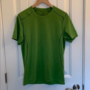 Vintage men’s Patagonia green shirt size medium